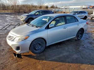 Toyota Corolla BASE 1.8L 4 2013