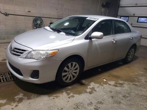 Toyota Corolla BASE 1.8L 4 2013