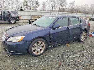 Chrysler 200 TOURING 3.6L 6 2012