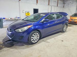 Hyundai Elantra GLS 1.8L 4 2013
