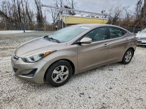 Hyundai Elantra SE 1.8L 4 2014