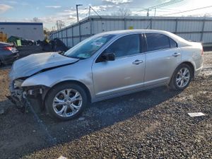 Ford Fusion SE 2.5L 4 2012