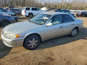 Toyota Camry CE 2.2L 4 2001