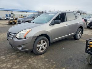 Nissan Rogue S 2.5L 4 2012
