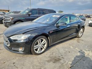 Tesla Model S 2013
