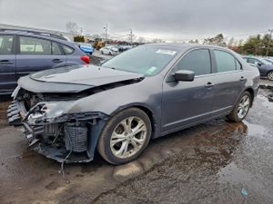 Ford Fusion SE 2.5L 4 2012