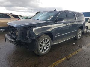 GMC Yukon DENALI 6.2L 8 2015