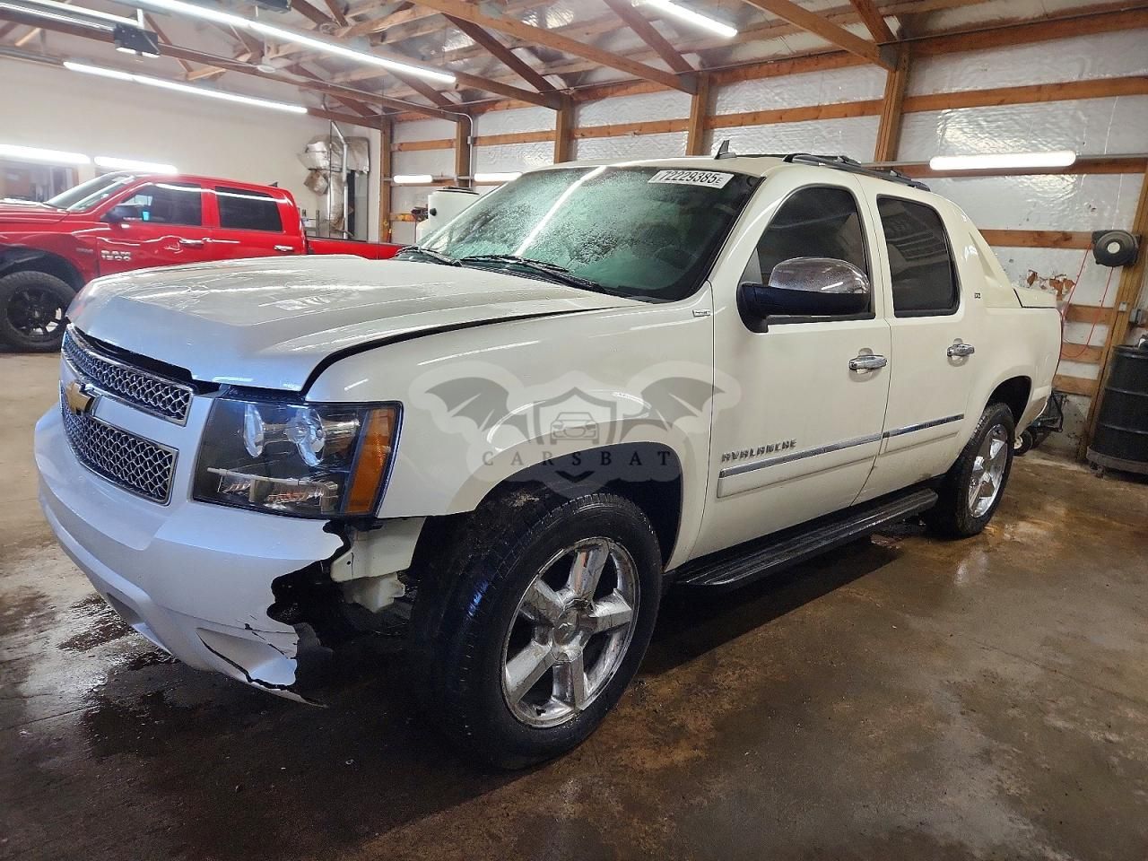Chevrolet Avalanche LTZ 5.3L 8 2012