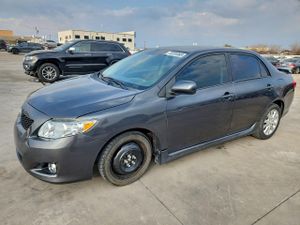 Toyota Corolla BASE 1.8L 4 2010