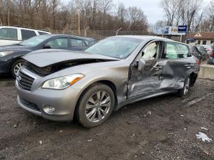 Infiniti M37 X 3.7L 6 2012