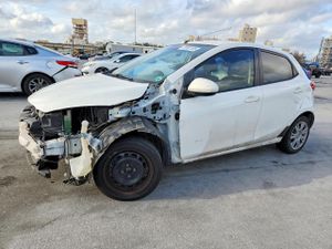 Mazda 2 SPORT 1.5L 4 2014