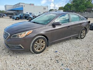 Hyundai Sonata SE 2.4L 4 2015