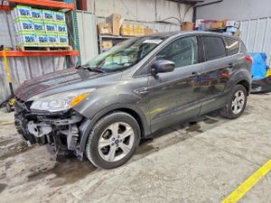 Ford Escape SE 2.5L 4 2015