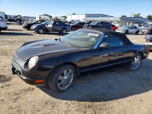 Ford Thunderbird 3.9L 8 2002