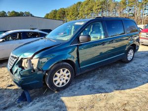Chrysler Town & Country LX 3.3L 6 2009