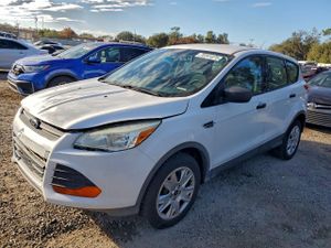 Ford Escape S 2.5L 4 2013