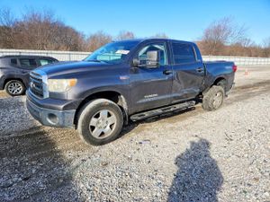 Toyota Tundra CREWMAX SR5 5.7L 8 2012