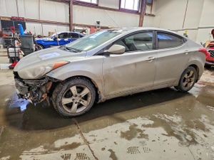 Hyundai Elantra GLS 1.8L 4 2013