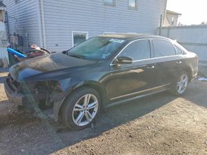 Volkswagen Passat SEL 2.0L 4 2013