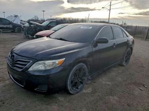 Toyota Camry BASE 2.5L 4 2010