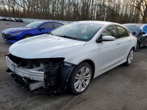Chrysler 200 LIMITED 2.4L 4 2015
