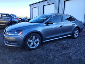 Volkswagen Passat SE 2.5L 5 2013