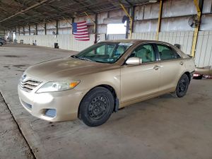 Toyota Camry BASE 2.5L 4 2011