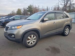 Kia Sorento LX 2.4L 4 2013