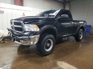 RAM 1500 ST 5.7L 8 2013