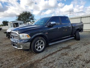 RAM 1500 LARAMIE 5.7L 8 2014
