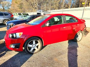 Chevrolet Aveo (Sonic) LTZ 1.8L 4 2013