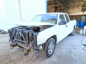 Chevrolet Silverado 1500 C1500 5.3L 8 2005