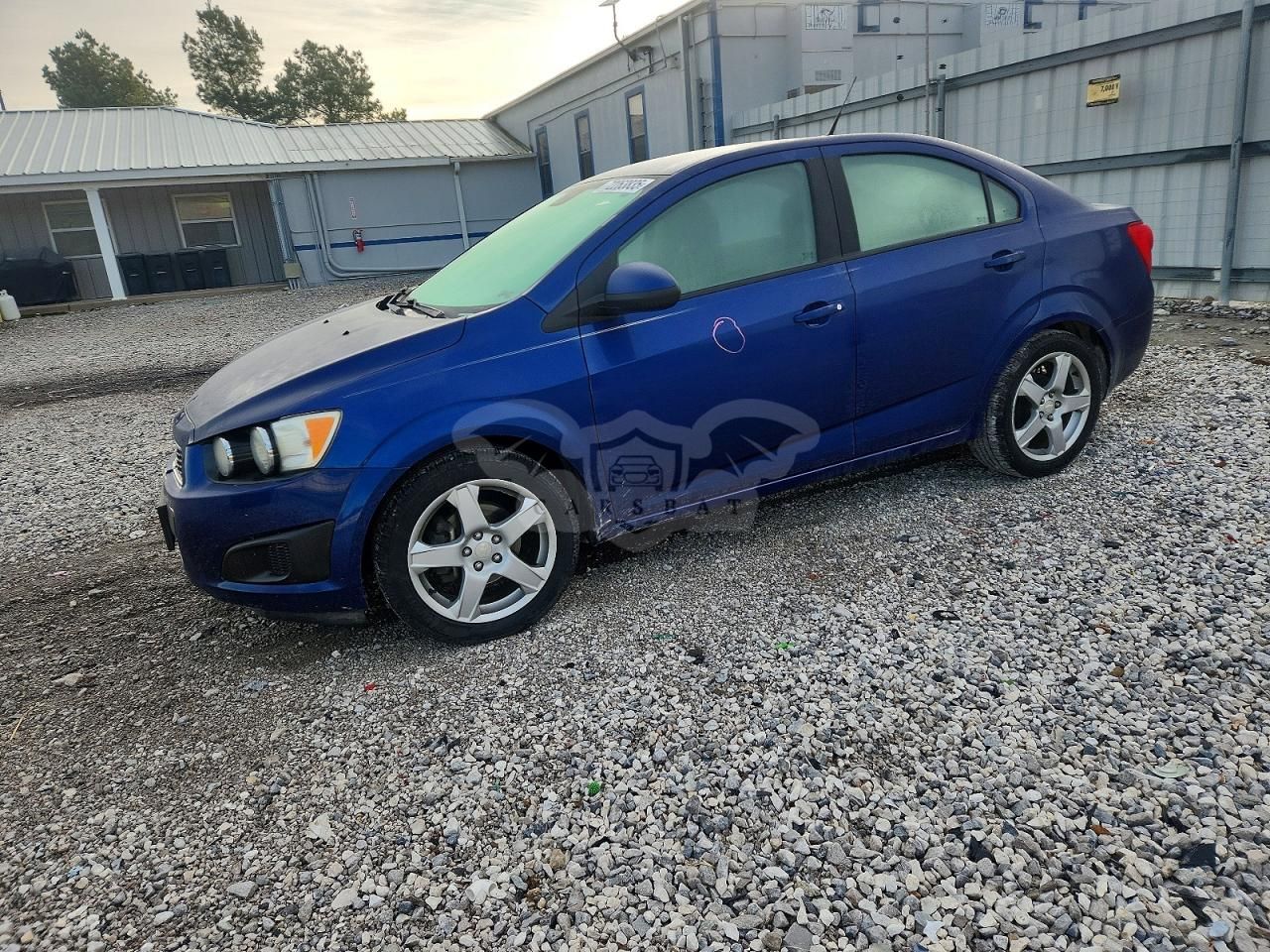 Chevrolet Aveo (Sonic) LS 1.8L 4 2013