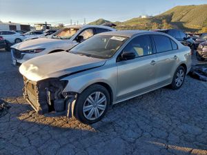 Volkswagen Jetta TDI 2 L 4 2015