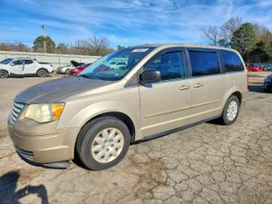 Chrysler Town & Country LX 3.3L 6 2009
