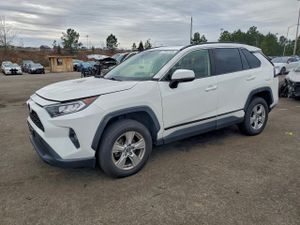 Toyota Rav4 XLE 2.5L 4 2019