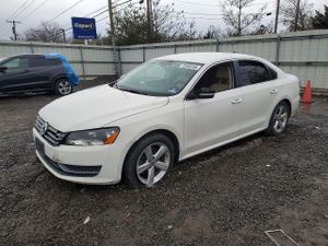 Volkswagen Passat SE 2.5L 5 2013
