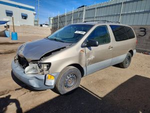 Toyota Sienna CE 3.0L 6 2000