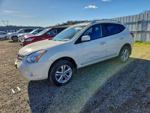 Nissan Rogue S 2.5L 4 2012