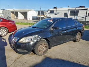 Nissan Sentra S 1.8L 4 2015