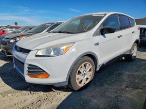 Ford Escape S 2.5L 4 2014