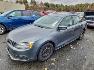 Volkswagen Jetta SE 1.8L 4 2014