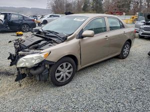Toyota Corolla BASE 1.8L 4 2010