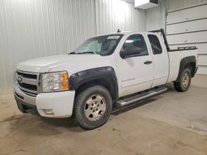 Chevrolet Silverado 1500 C1500 LT 5.3L 8 2011