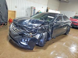 Hyundai Sonata SE 2.0L 4 2013