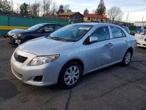 Toyota Corolla BASE 1.8L 4 2010