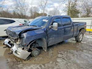 Chevrolet Silverado 1500 K2500 HEAVY DUTY LTZ 6.6L 8 2011