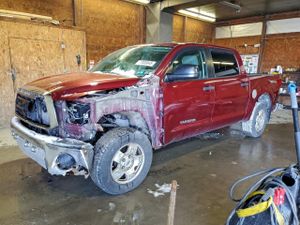 Toyota Tundra CREWMAX SR5 5.7L 8 2010