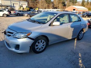 Toyota Corolla BASE 1.8L 4 2011