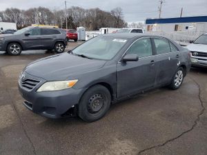 Toyota Camry BASE 2.5L 4 2011